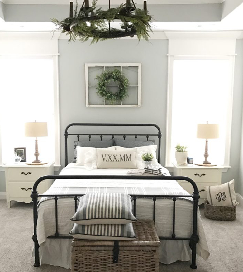 Modern Farmhouse Bedroom Decor