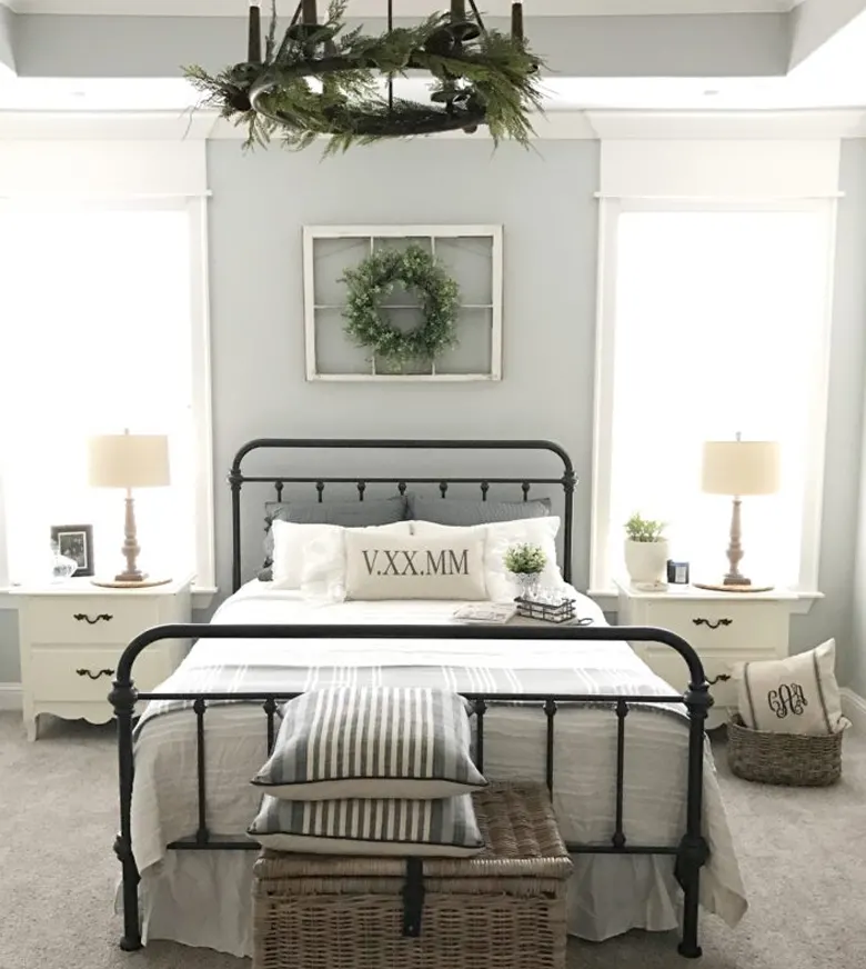 Modern Farmhouse Bedroom Decor