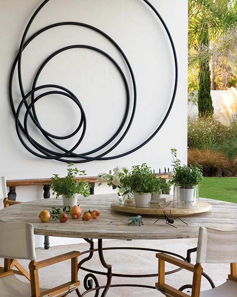 metal-art-studio-floating-white-by-nay-circles-abstract-art-modern