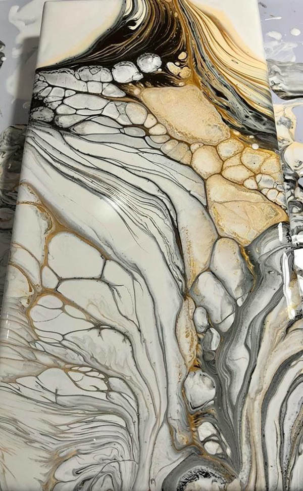 Fluid art example. Get acrylic pouring supplies and start your painting journey! It's easy and fun! #acrylicpouring #fluidart