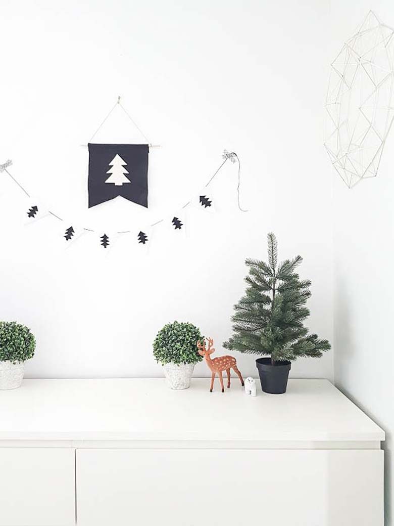 Homemade Christmas Decoration Ideas - minimlaistic holiday decor, cmas decorations, handmade Christmas decorations, christmas decoration ideas diy, outdoor christmas decoration ideas, #christmasdecorationideas 