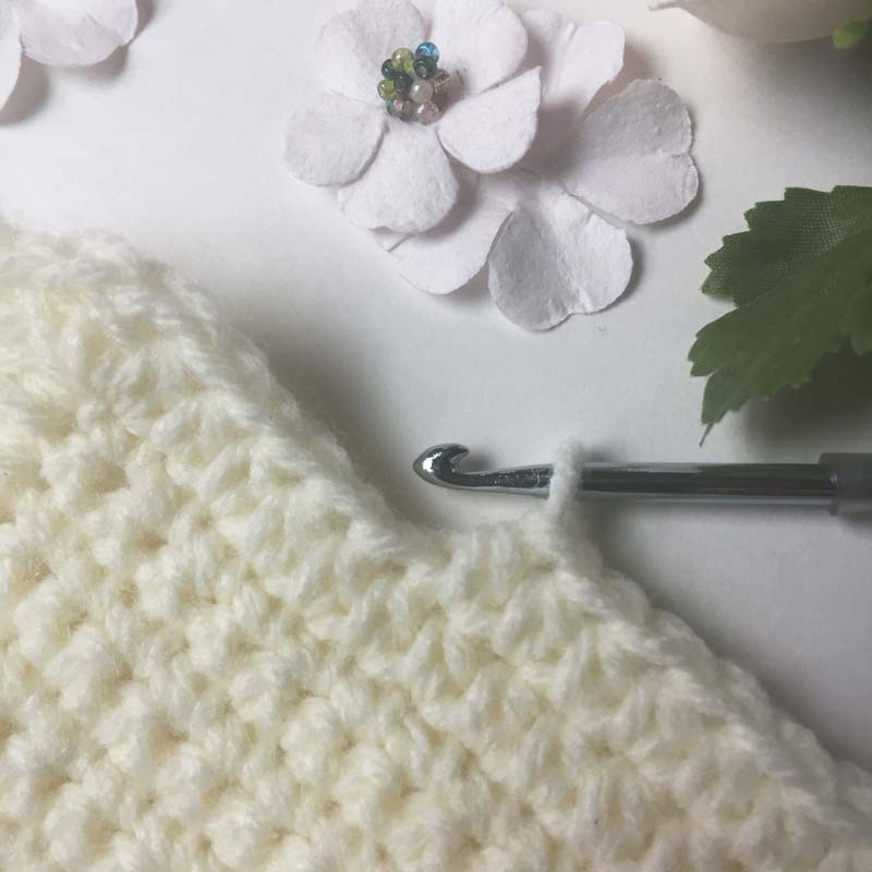How long does it take to make a crochet baby blanket?