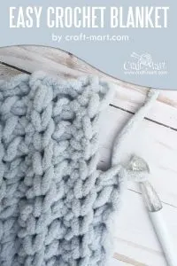 Simple and Easy Crochet Blanket #freecrochetpattern by craft-mart.com (FREE Bernat blanket yarn pattern) easy crochet blanket tutorial for a chunky DIY crochet blanket pattern FREE - crochet it with the fastest crochet stitch for blanket! #easycrochetblanket #freechunkycrochetblanketpattern #fastestcrochetstitchforblanket