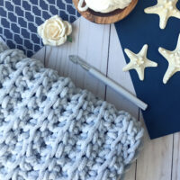 Quick & Easy Crochet Baby Blanket DIY Craft tutorial using Bernat Baby  Blanket yarn. #c…